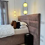 Sumaku Beach House